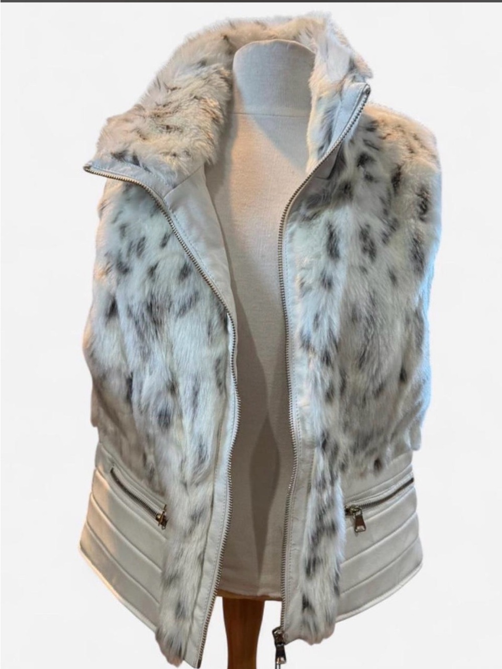 Ci Sono White and Gray Faux Fur /leather Teddy Jacket snow leopard vest xl